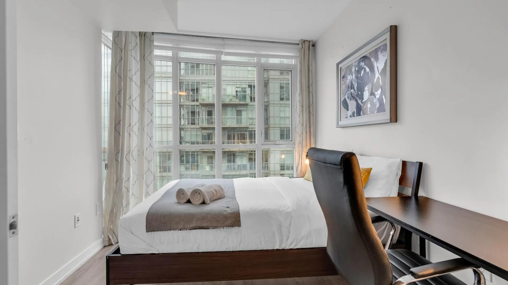 Apartment Downtown Premium Condo Toronto