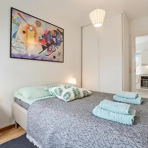 https://cosy-apt-in-copenhagen-near-airport-metro-beach.copenhagenhotelselect.com