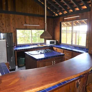 https://comfortable-maison.frenchpolynesia-hotels.com