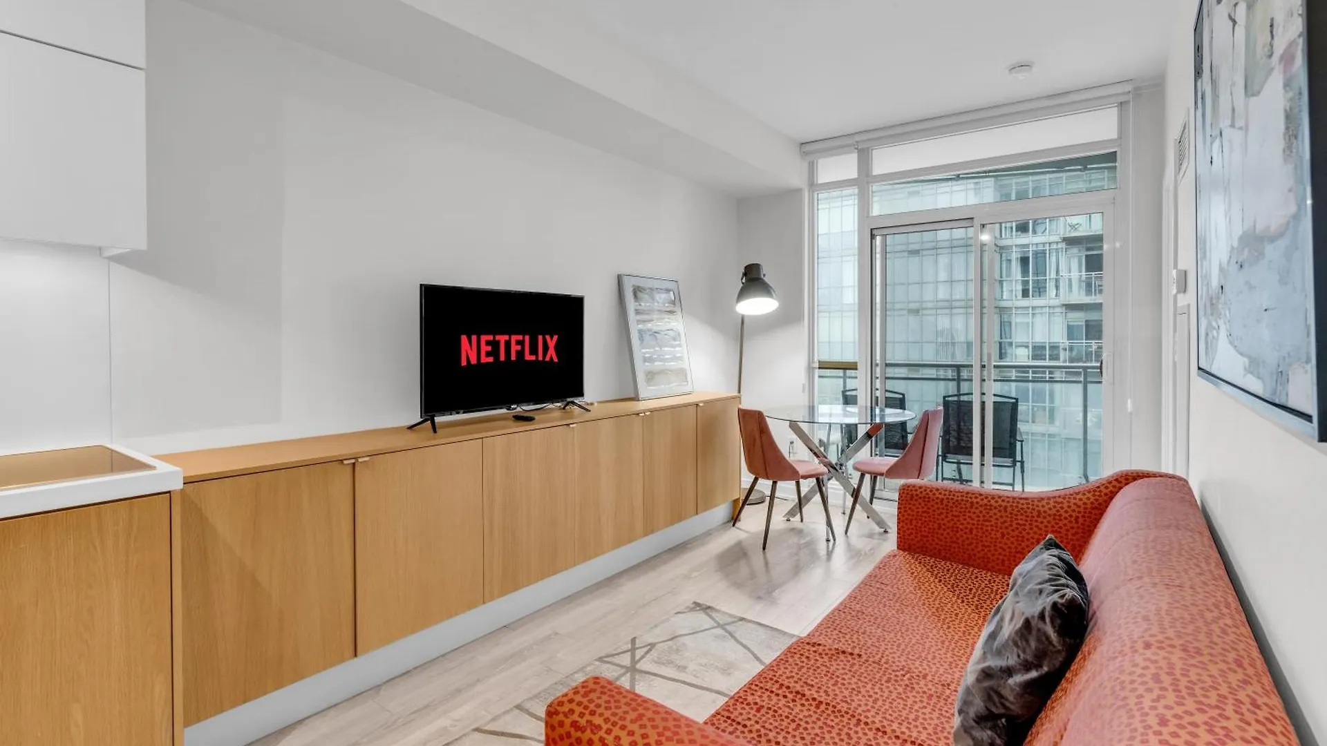 Downtown Premium Condo Toronto Apartment